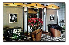 Metro Hotel lobby